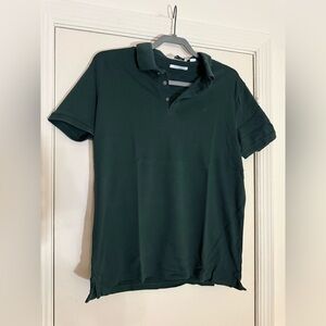 Calvin Klein Men's Dark Green Polo Shirt
Size Large
In Great Condition